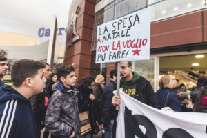 26D Marcianise Centro Commerciale Campania - Festivi al Lavoro no grazie Potere al Popolo_22