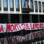 Cosenza: Striscione "Basta morti sul lavoro"