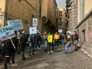 Cartellino rosso per Poletti - Potere al Popolo