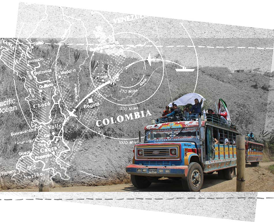 Photograph (PUPSOC), Monterredondo, Cauca: campesinos welcome former FARC combatants after the 2016 peace accord.